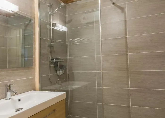 Apartment La Dent Parrachee Termignon